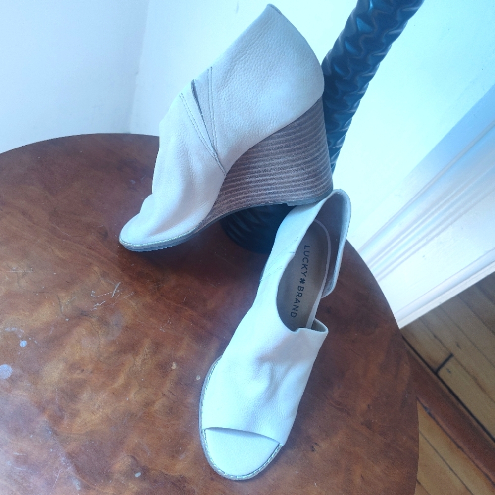 Lucky Brand Jaxy Leather Peep Toe Wedge Heel View 2